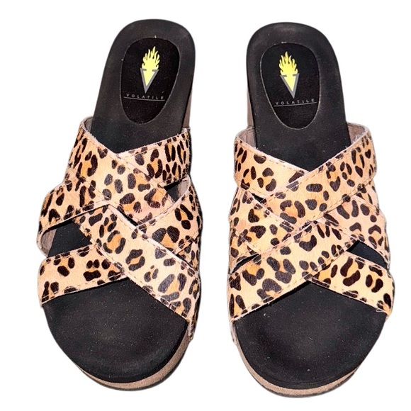 VERY VOLATILE Mayfield Leopard
wedges women’s shoes size 9 - Picture 13 of 17